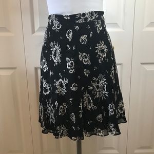 Vtg Banana Republic Black Floral Trumpet Skirt